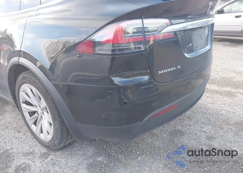 2016 Tesla Model X 60D/70D/75D/90D/P100D from USA, damaged, VIN 5YJXCBE26GF008241